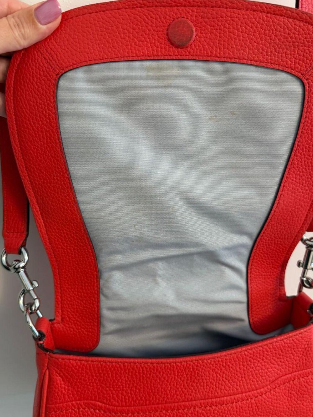 Marc Jacobs Empire City Mini Leather Messenger Bag - Picture 4 of 8